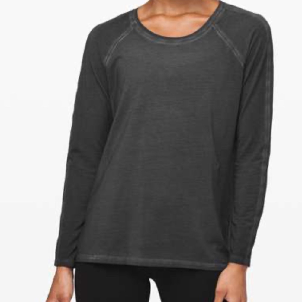 LULULEMON TOP LONG SLEEVE
